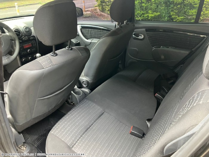 Renault SANDERO PRIVILEGE 1.6 2011/2012